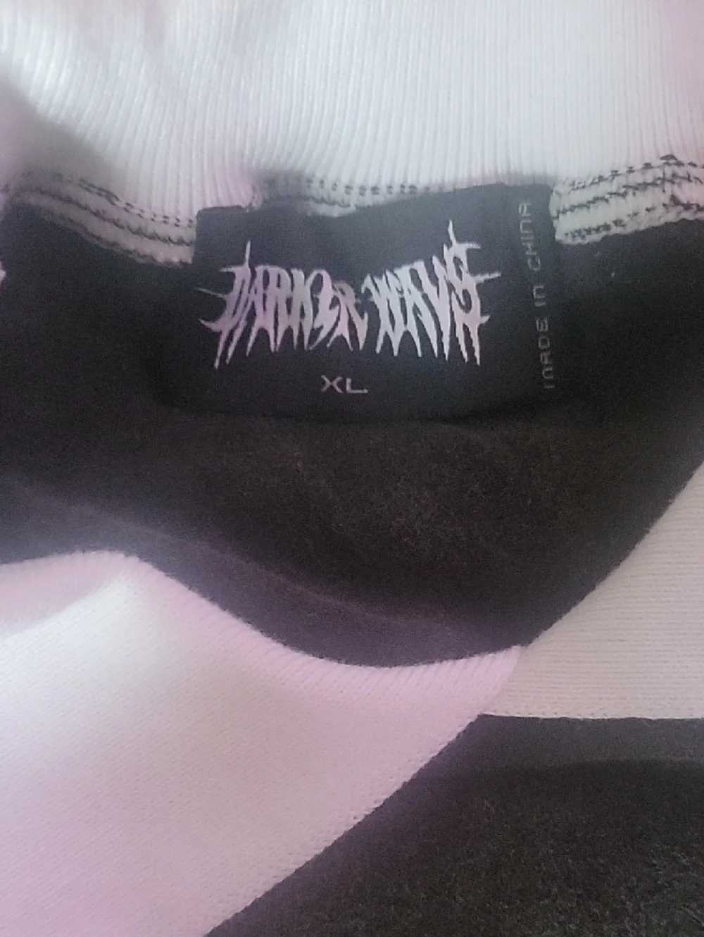 Collared Pullover - Picture 2 of 3